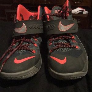 Lebron Soldier 7 Men Shoes